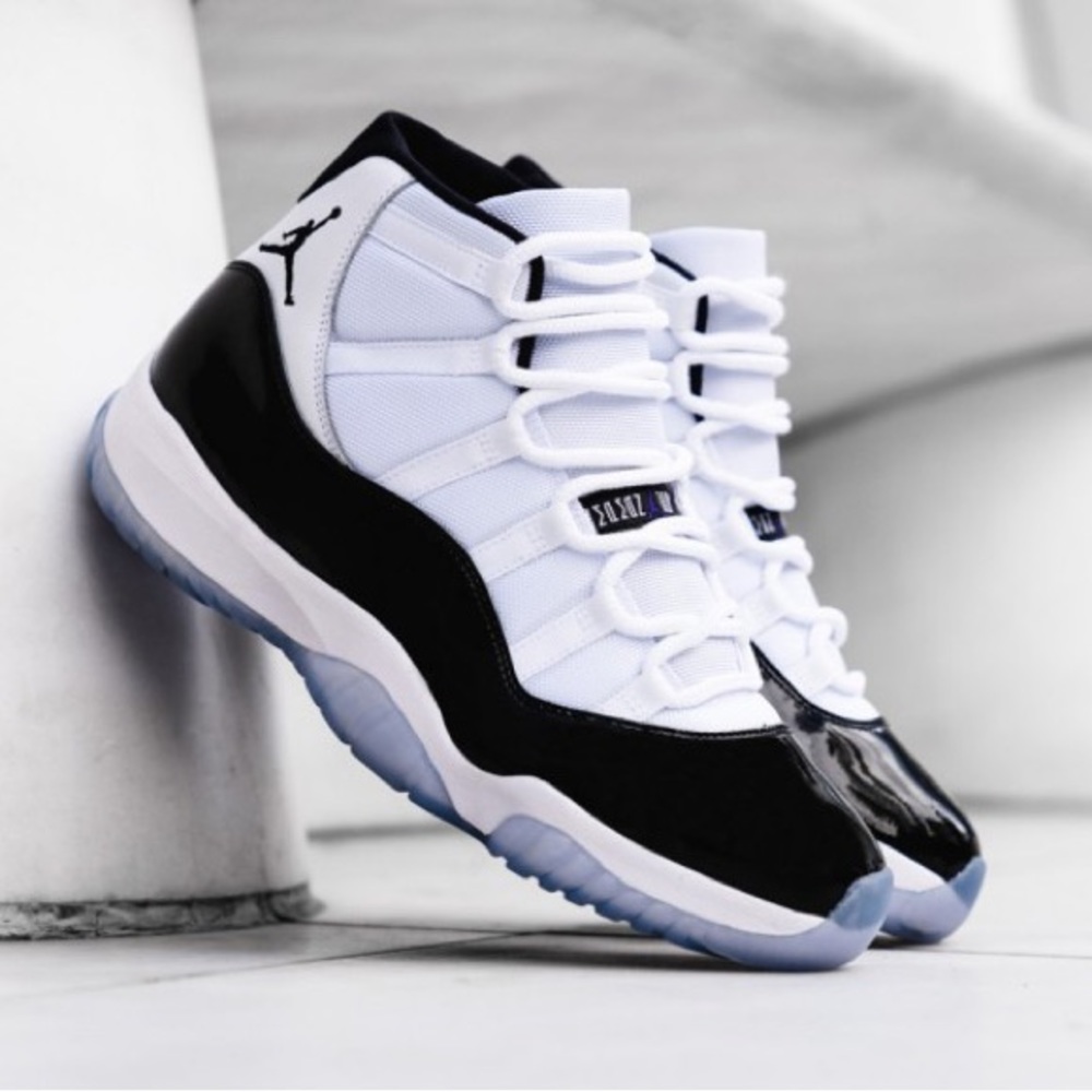 Jordan 11 Retro Concord - Size 7